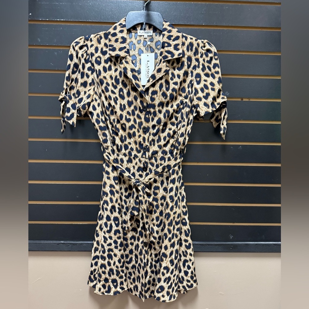 L.A. Soul Leopard Print Button-Front Romper with Tie Waist – Size Medium